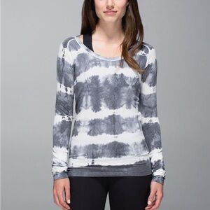 Lululemon Run: Swiftly Tech Long Sleeve Scoop - size 8 - Heathered Black